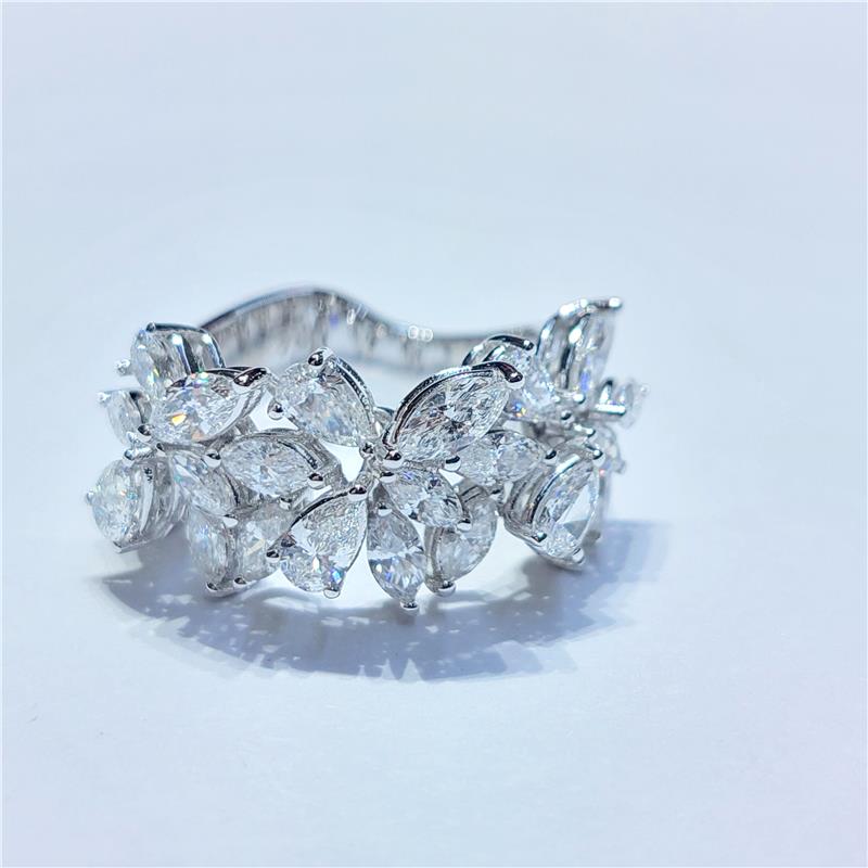 2.71 Карат Бриллиант 18 K Белое Золото Кольцо 10.25 гр